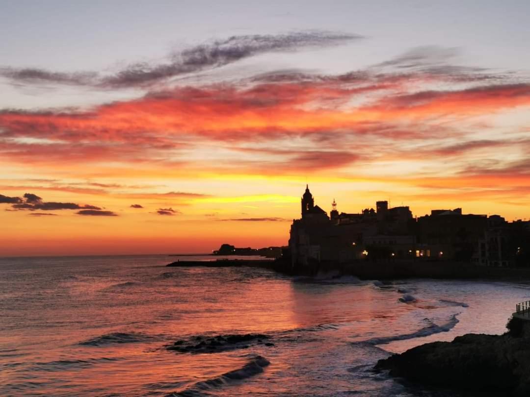 Apartamento Con Oficina Y Vistas Al Mar Sitges Eksteriør billede